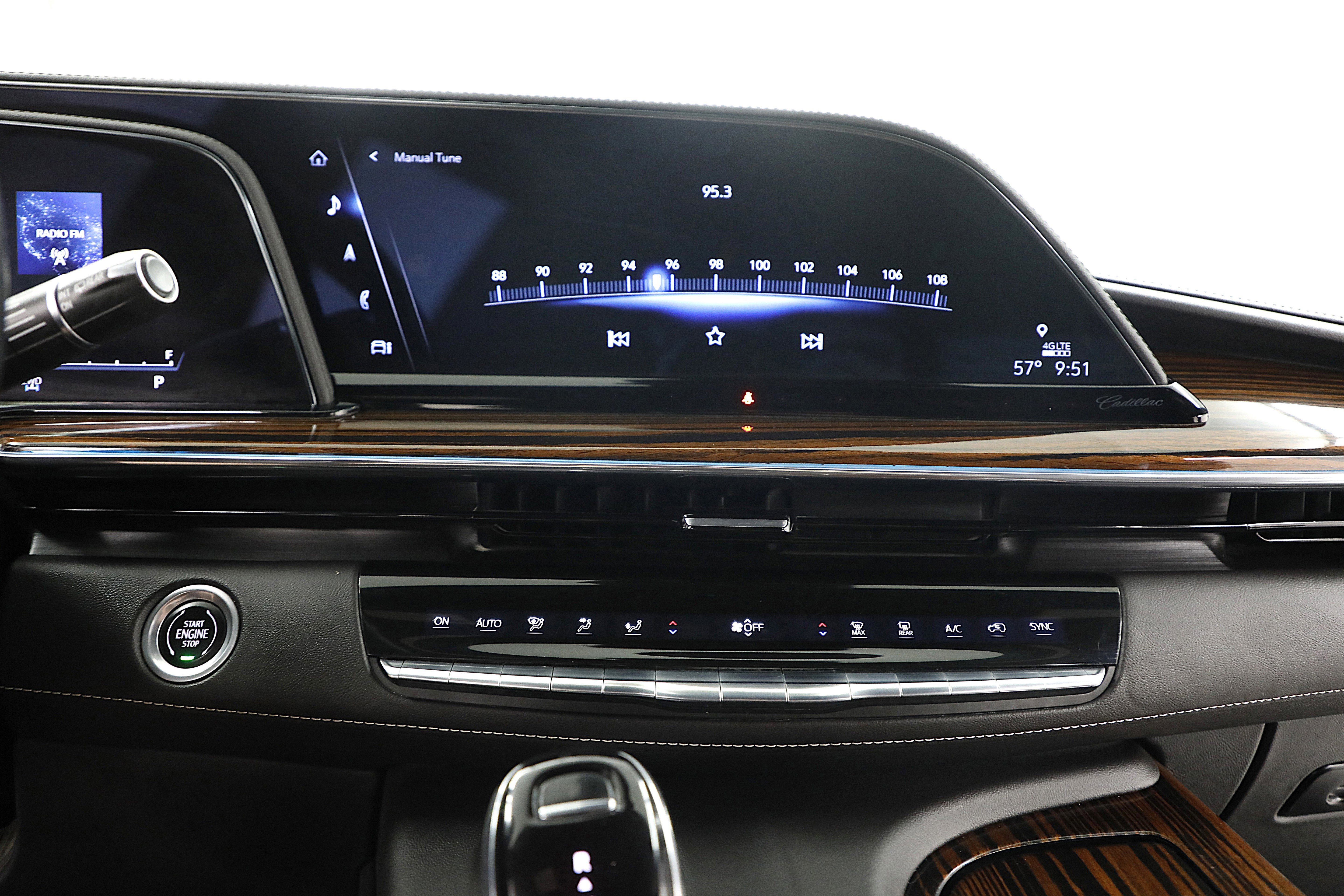 2022 Cadillac Escalade Luxury