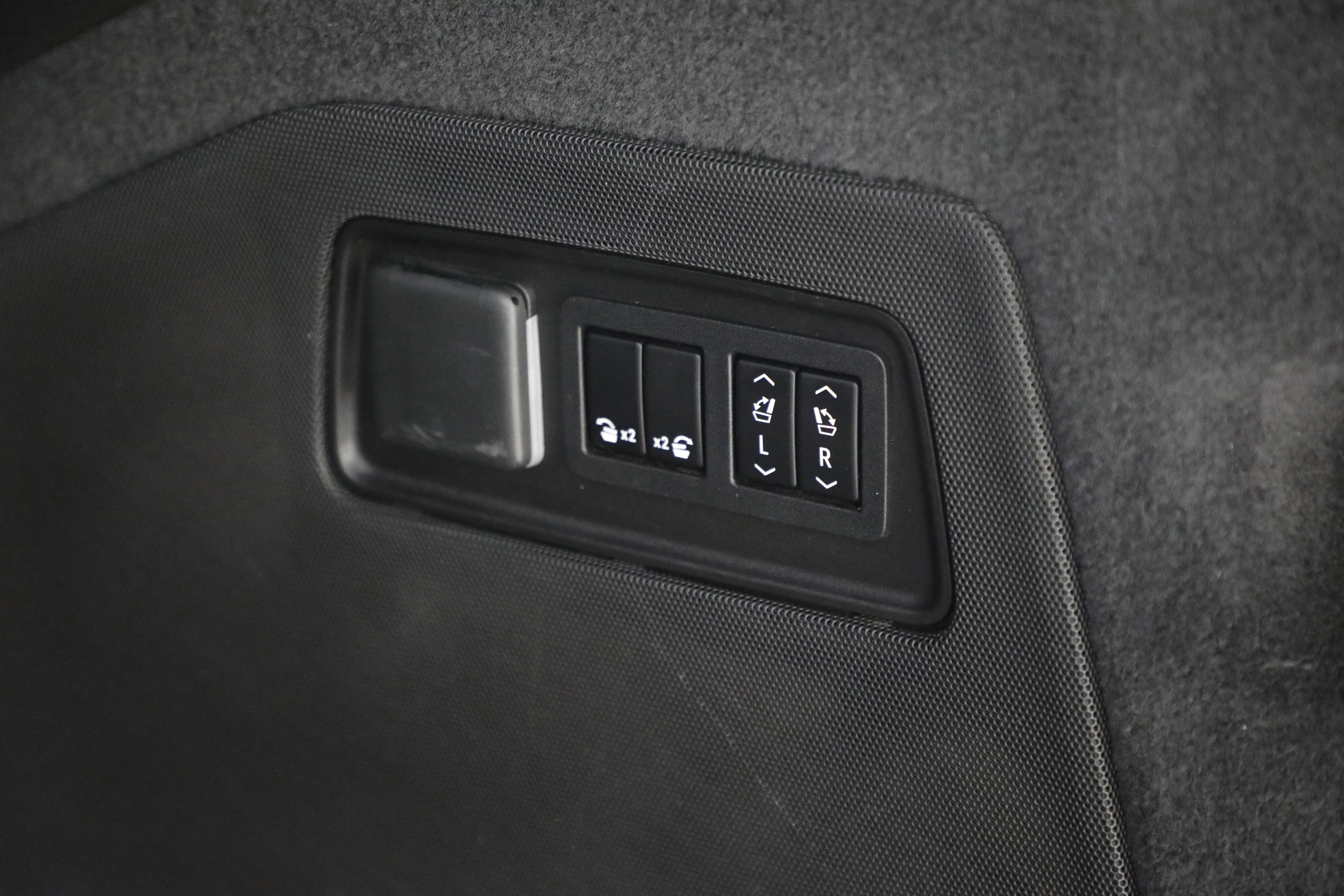 2022 Cadillac Escalade ESV Premium Luxury