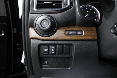 2024 Nissan Titan Platinum Reserve