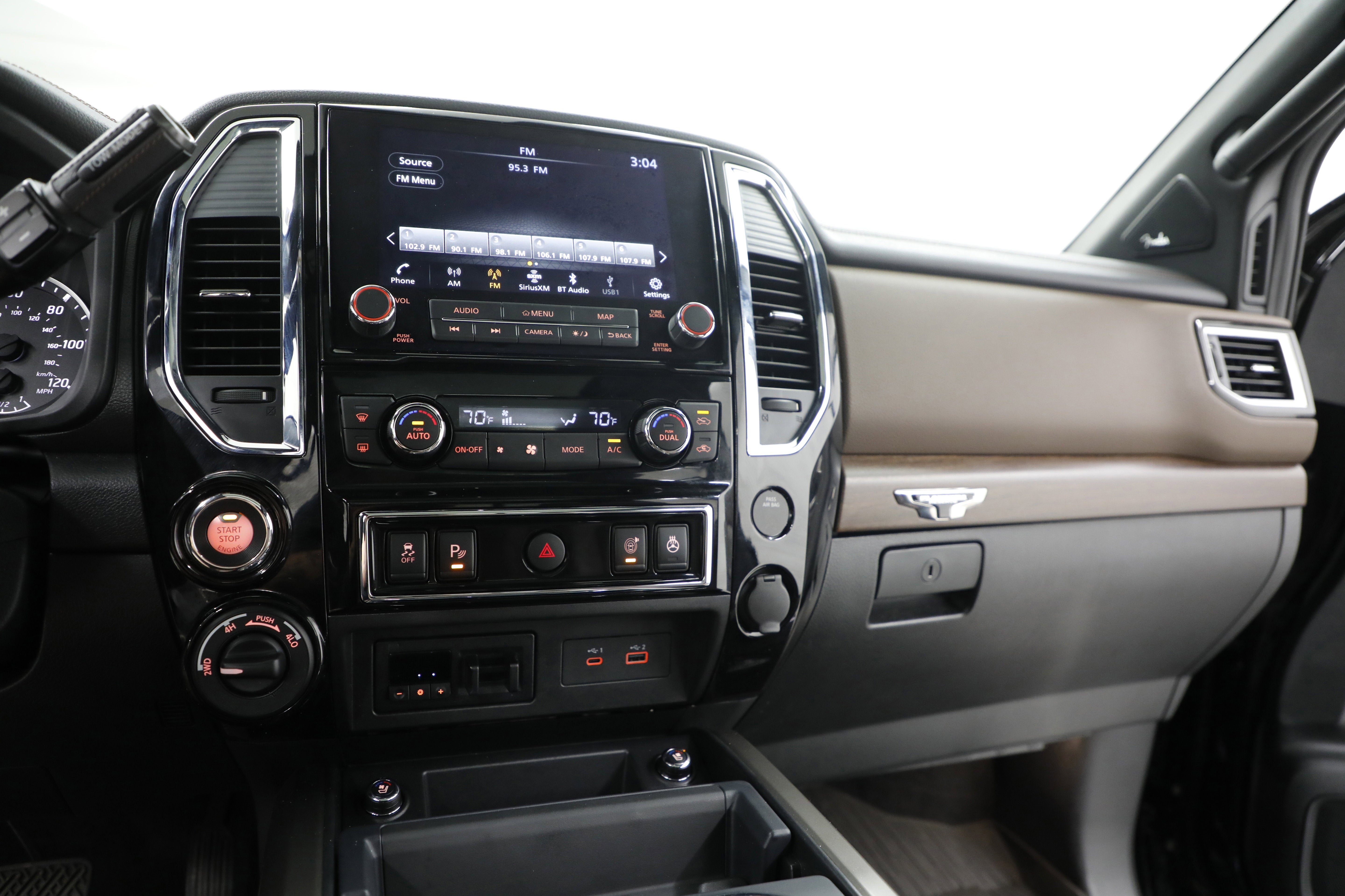 2024 Nissan Titan Platinum Reserve