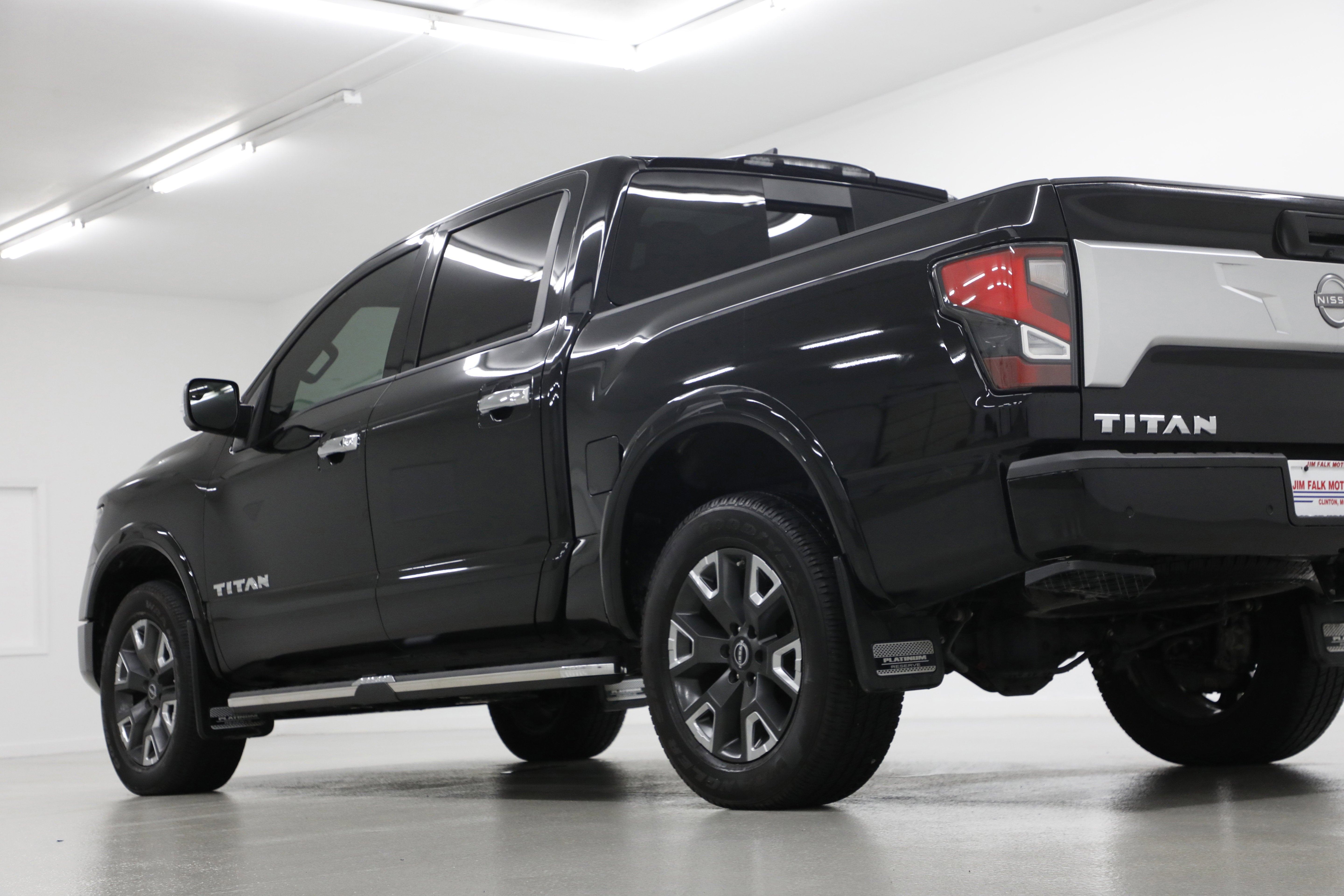 2024 Nissan Titan Platinum Reserve