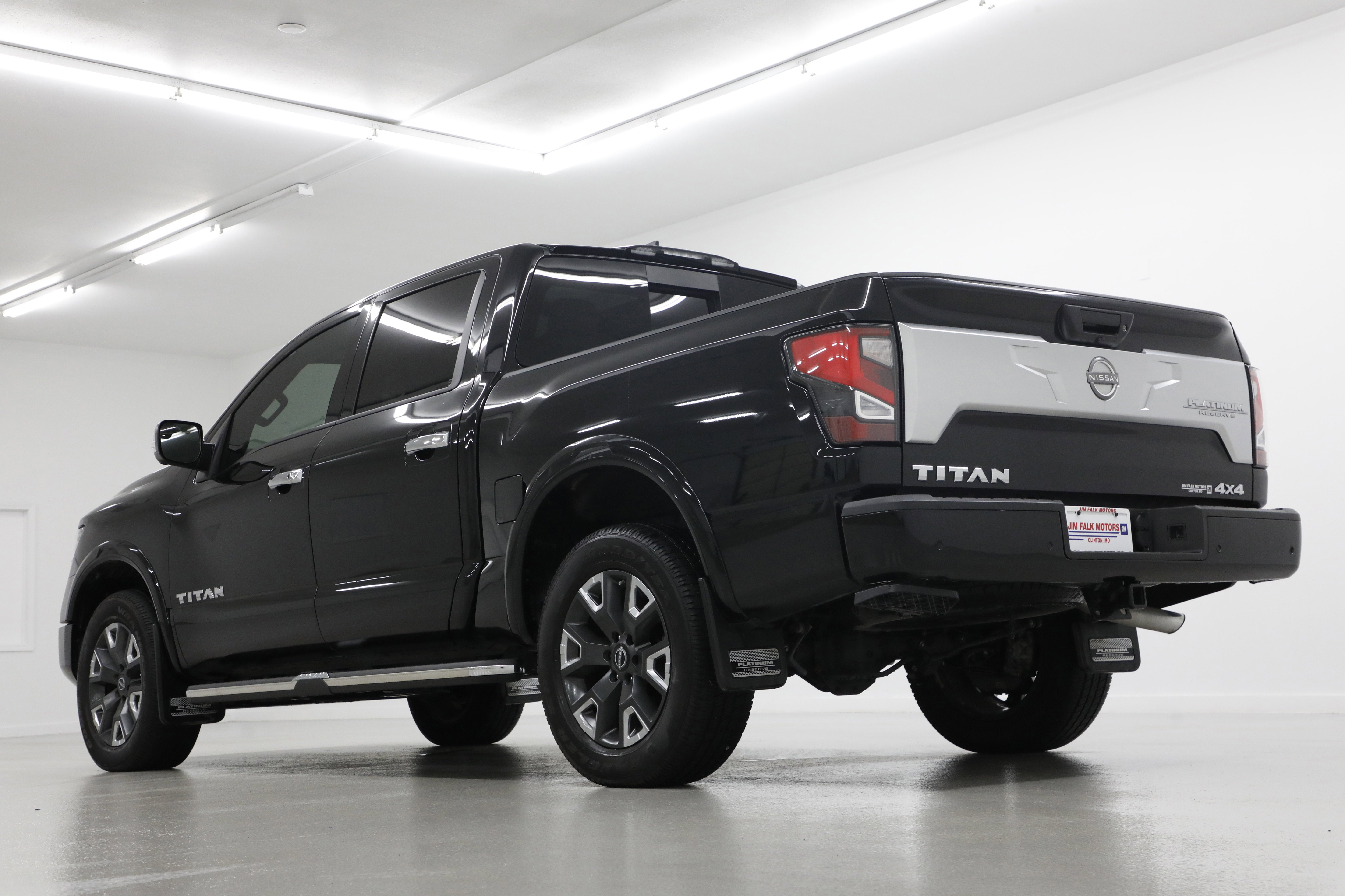 2024 Nissan Titan Platinum Reserve