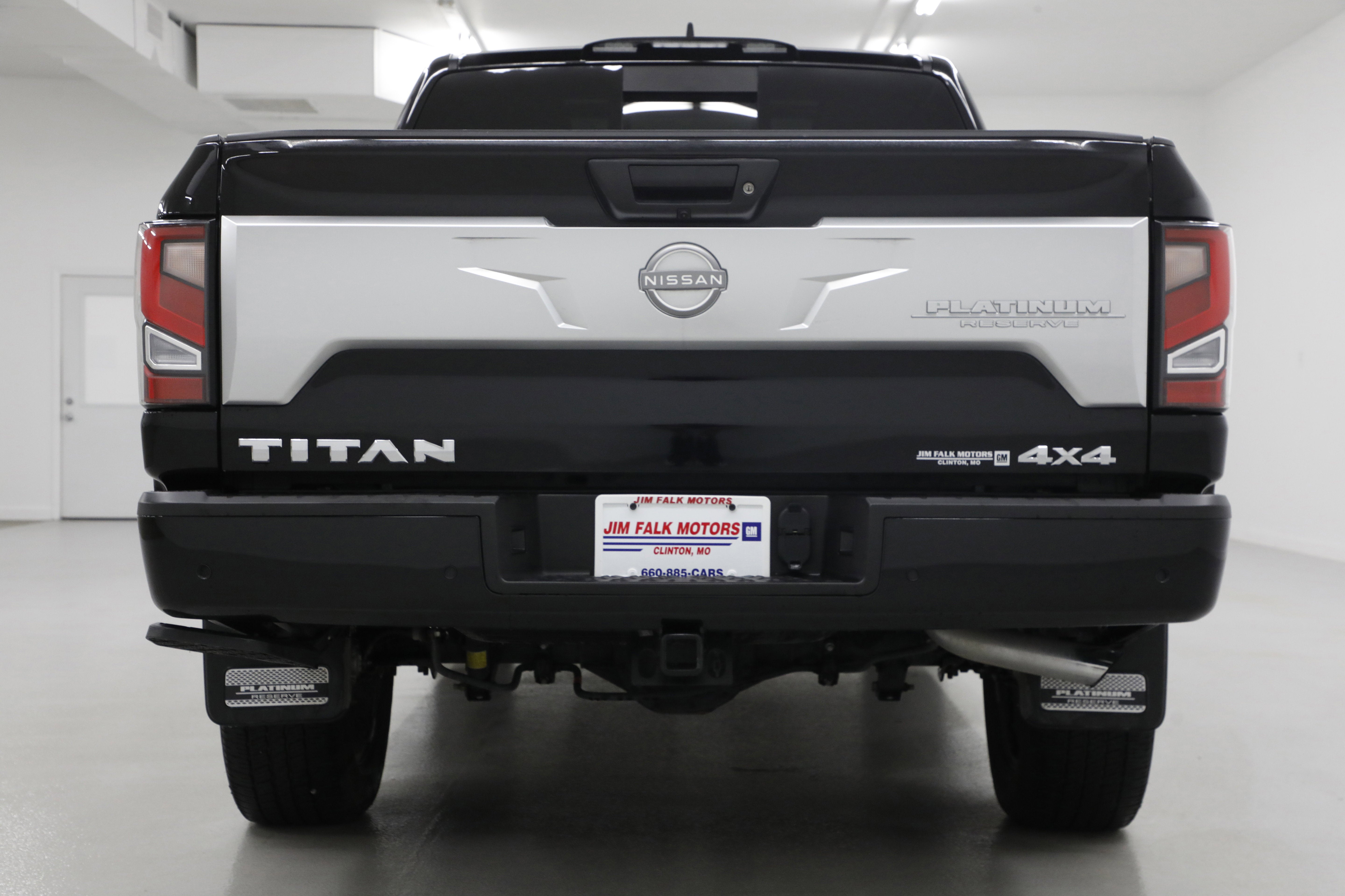 2024 Nissan Titan Platinum Reserve