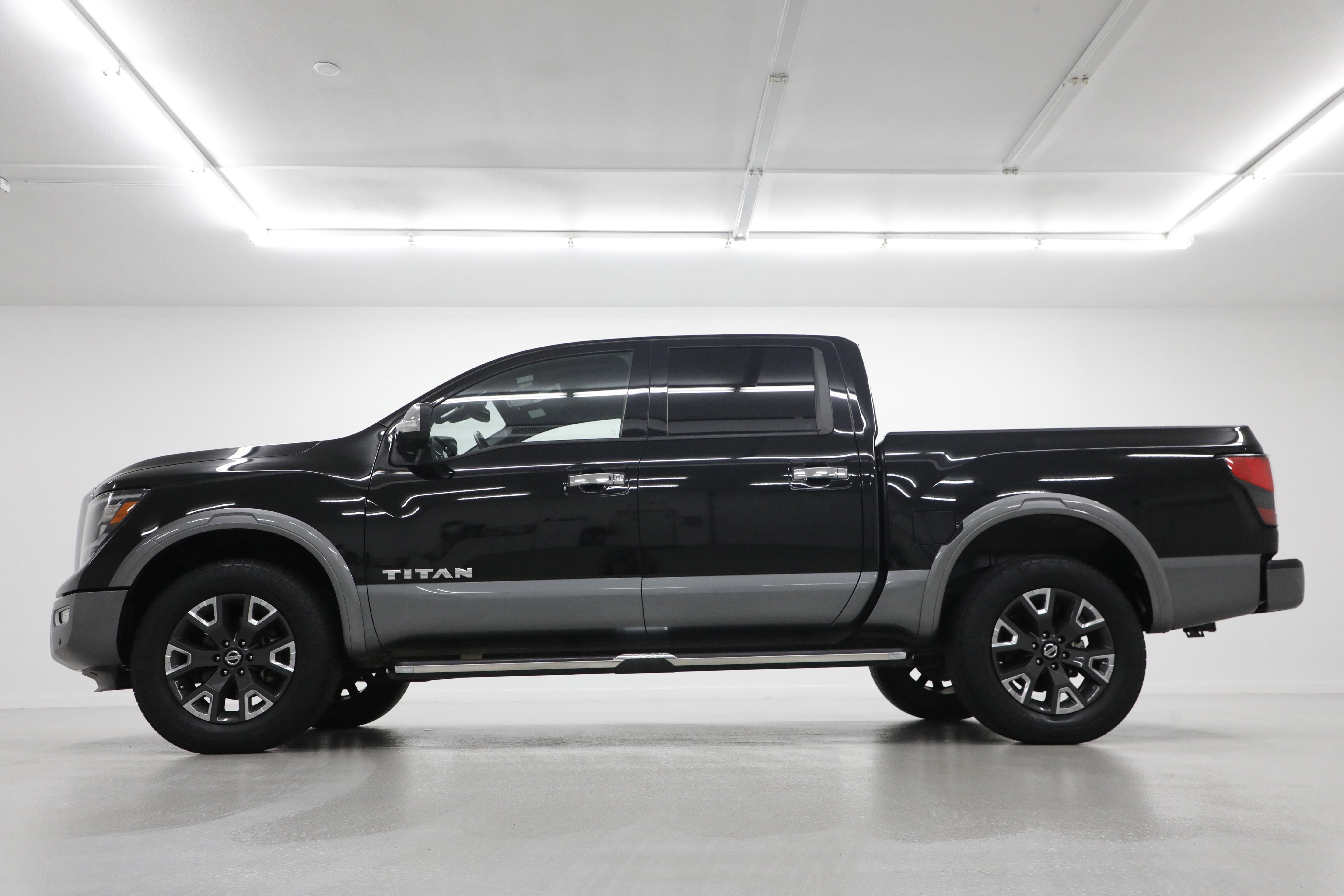 2022 Nissan Titan Platinum Reserve