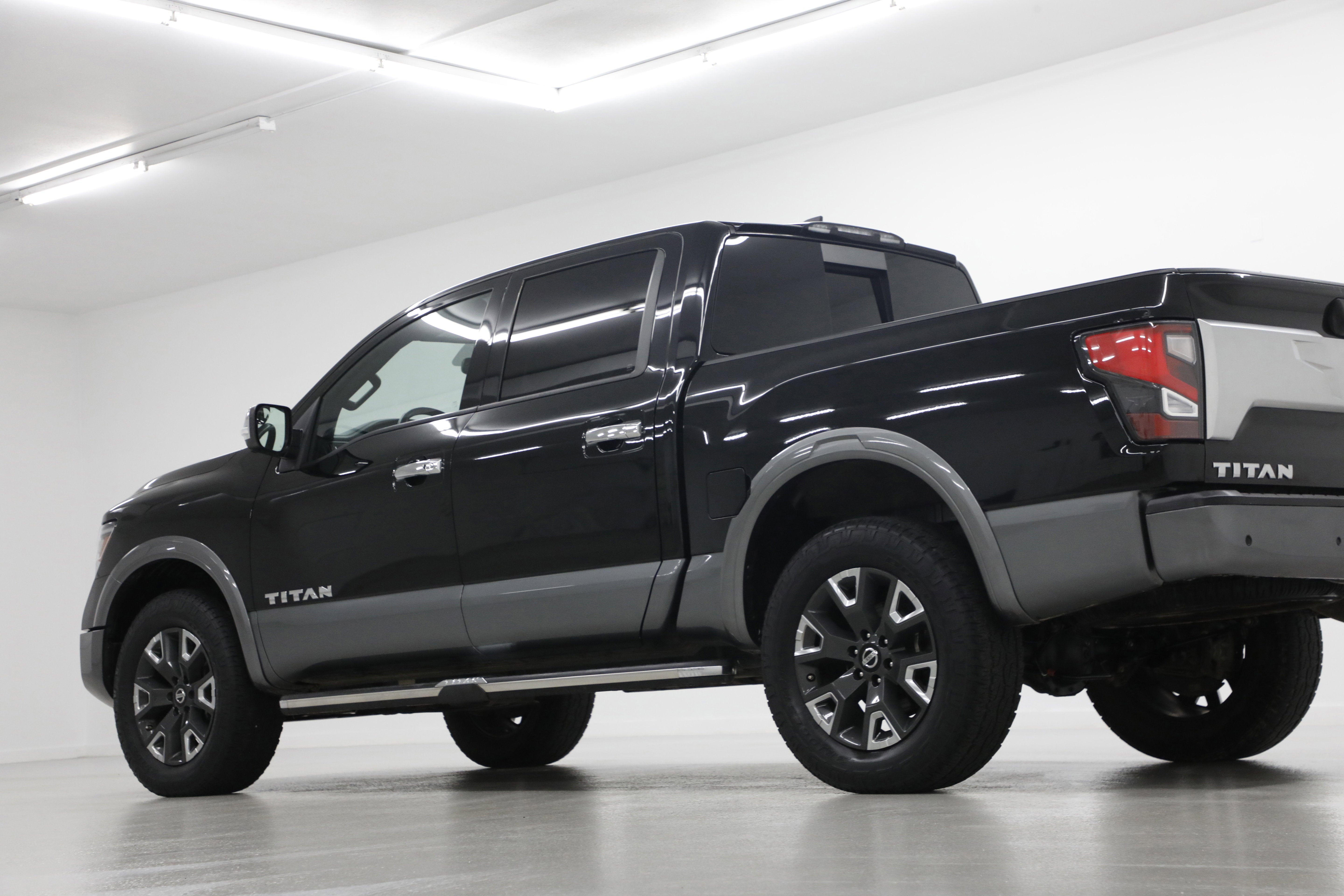 2022 Nissan Titan Platinum Reserve