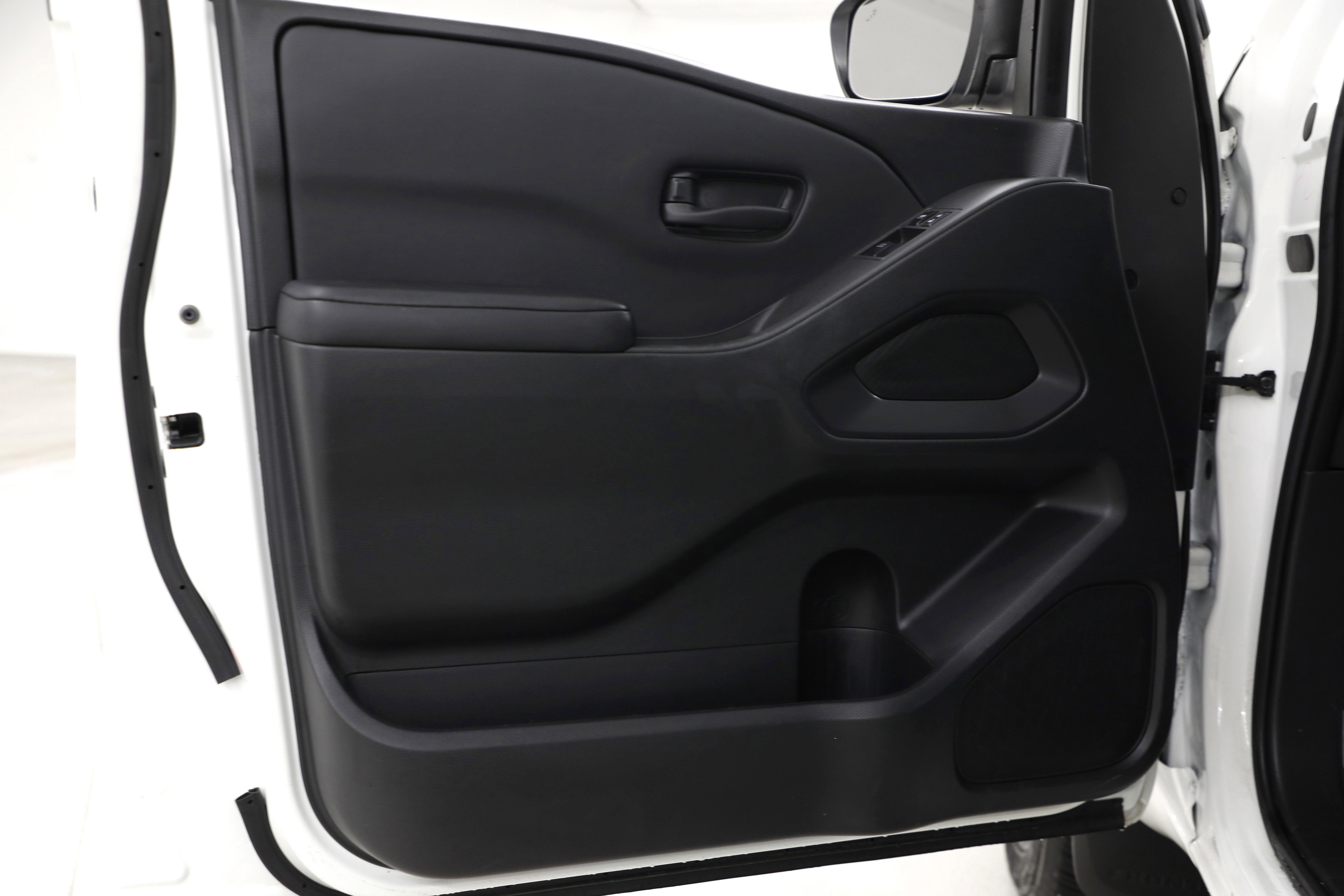 2025 Nissan Frontier S