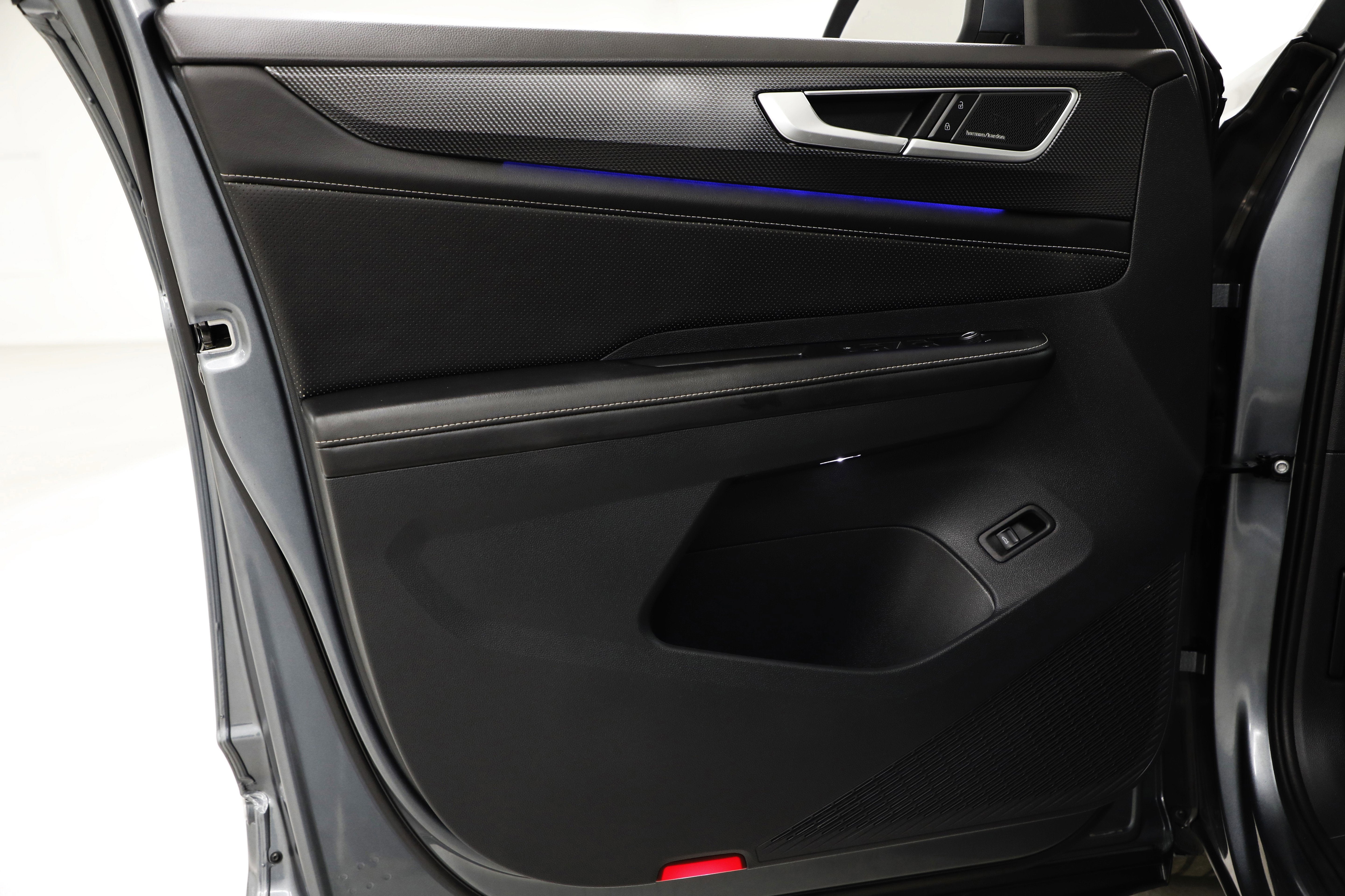 2024 Volkswagen Atlas Cross Sport 2.0T SEL Premium R-Line