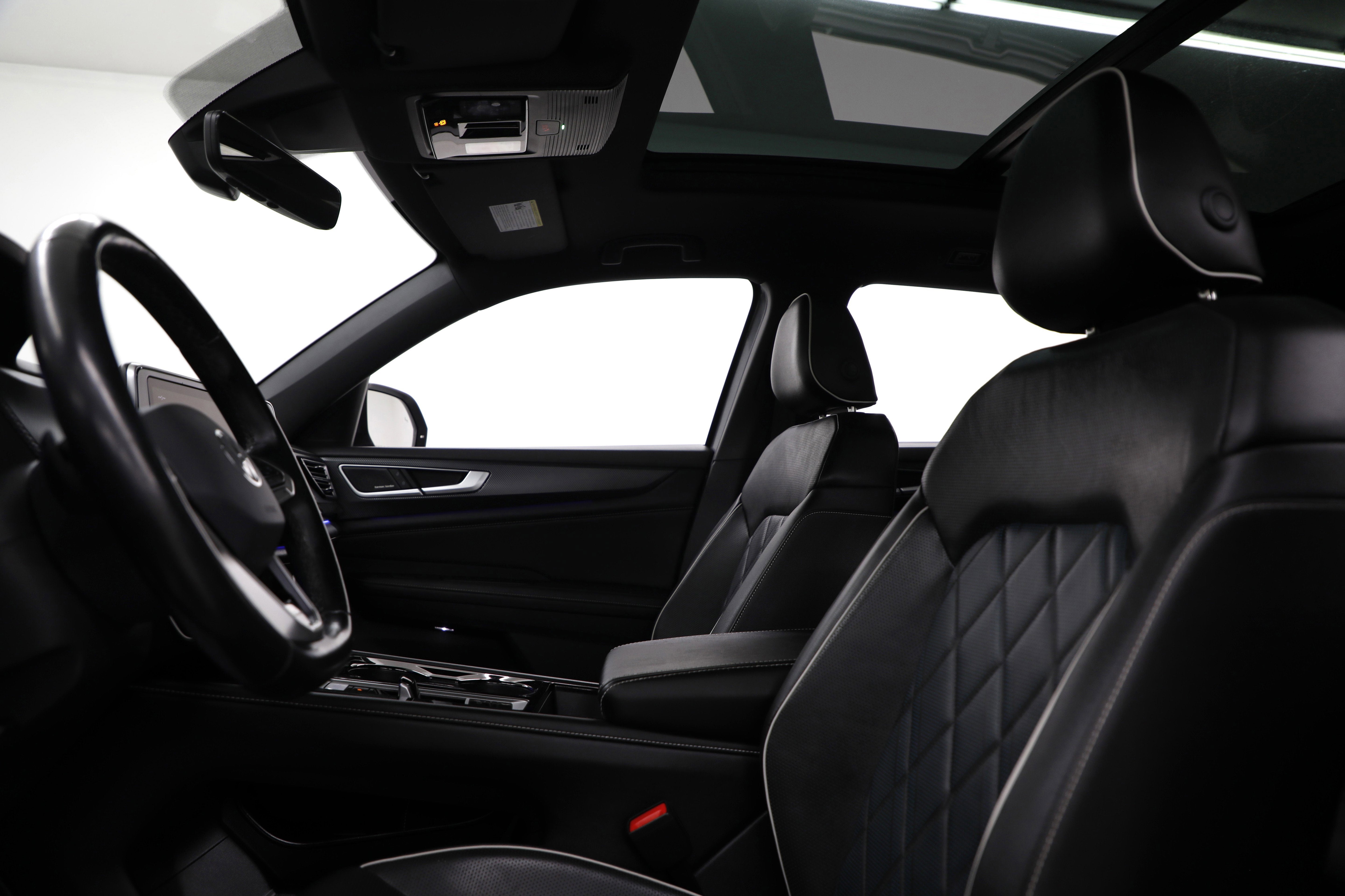 2024 Volkswagen Atlas Cross Sport 2.0T SEL Premium R-Line