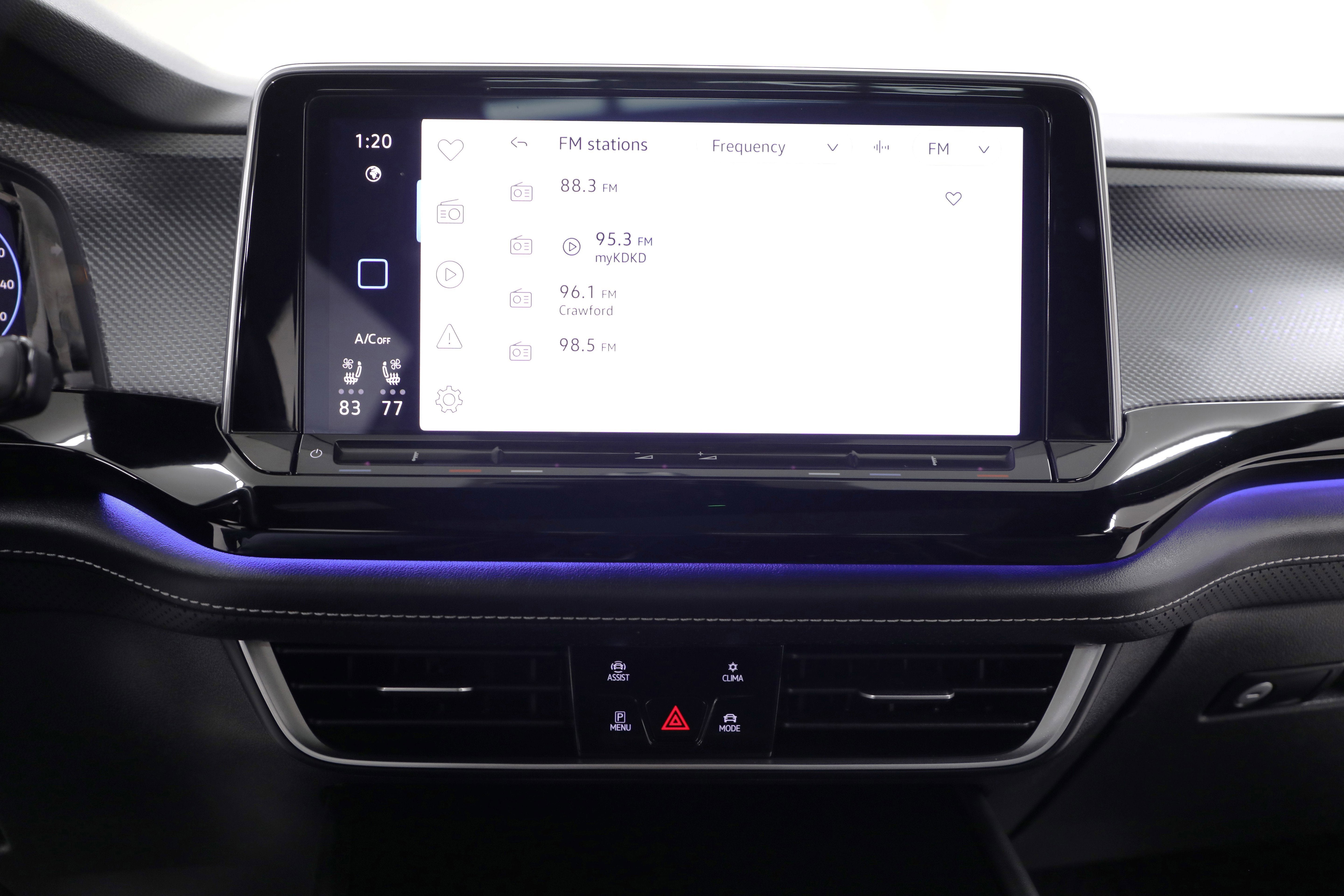 2024 Volkswagen Atlas Cross Sport 2.0T SEL Premium R-Line