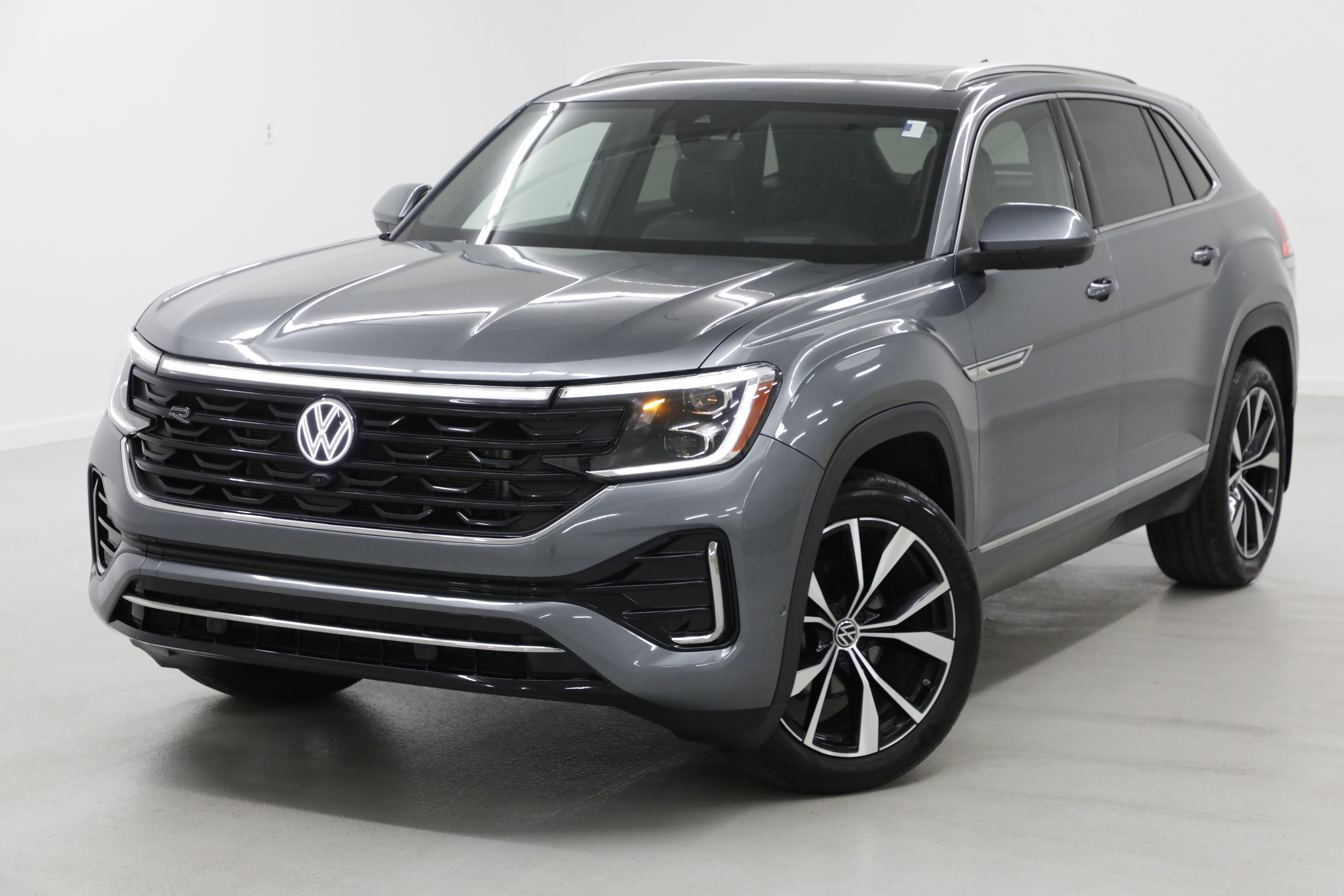 2024 Volkswagen Atlas Cross Sport 2.0T SEL Premium R-Line