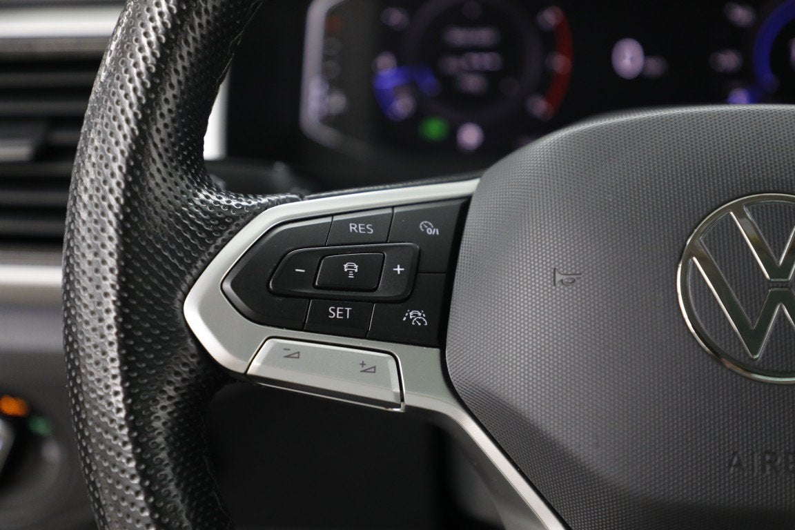 2022 Volkswagen Atlas 3.6L V6 SEL Premium R-Line