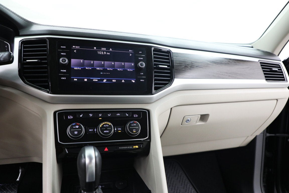 2023 Volkswagen Atlas 3.6L V6 SE w/Technology