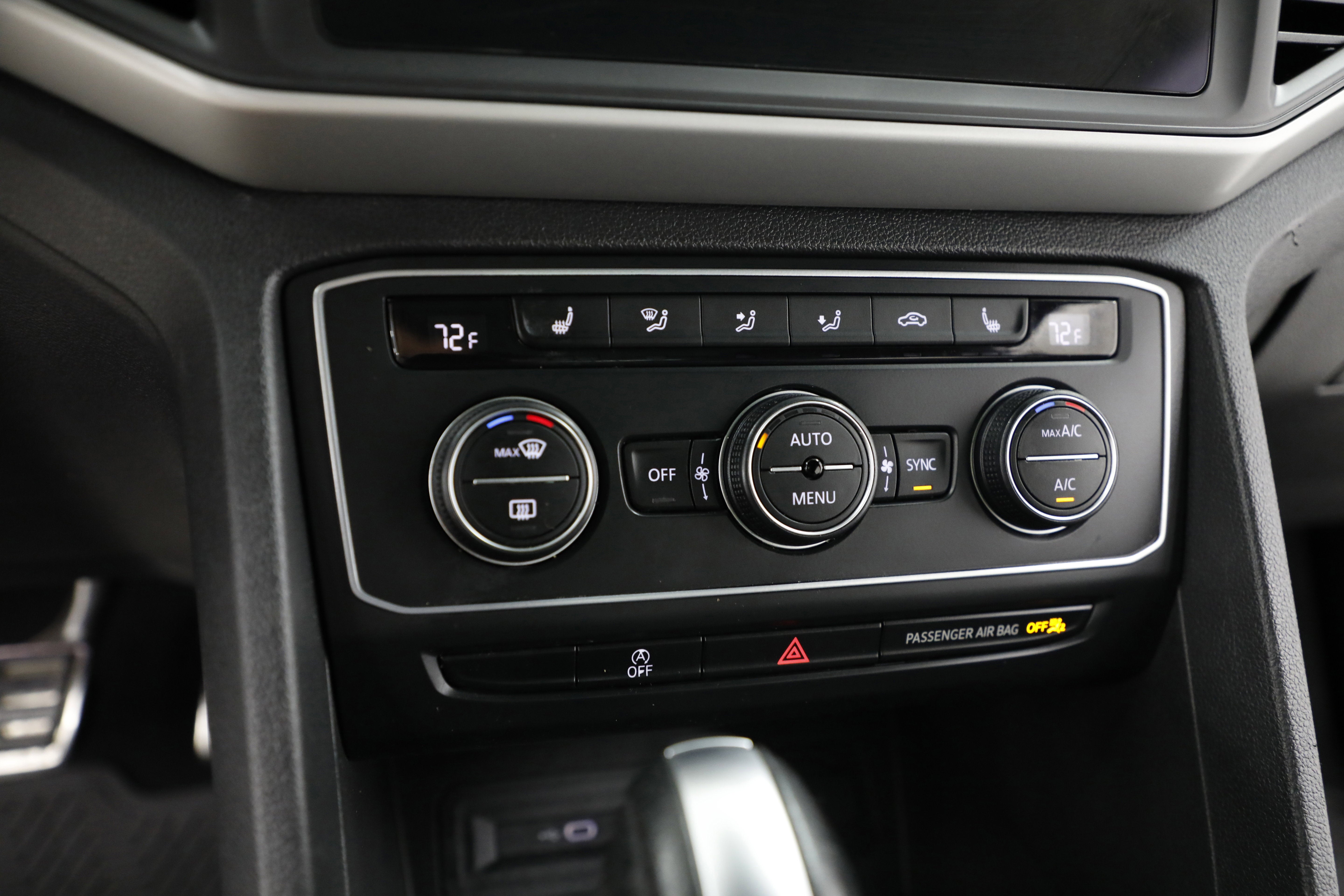 2021 Volkswagen Atlas Cross Sport 3.6L V6 SE w/Technology R-Line