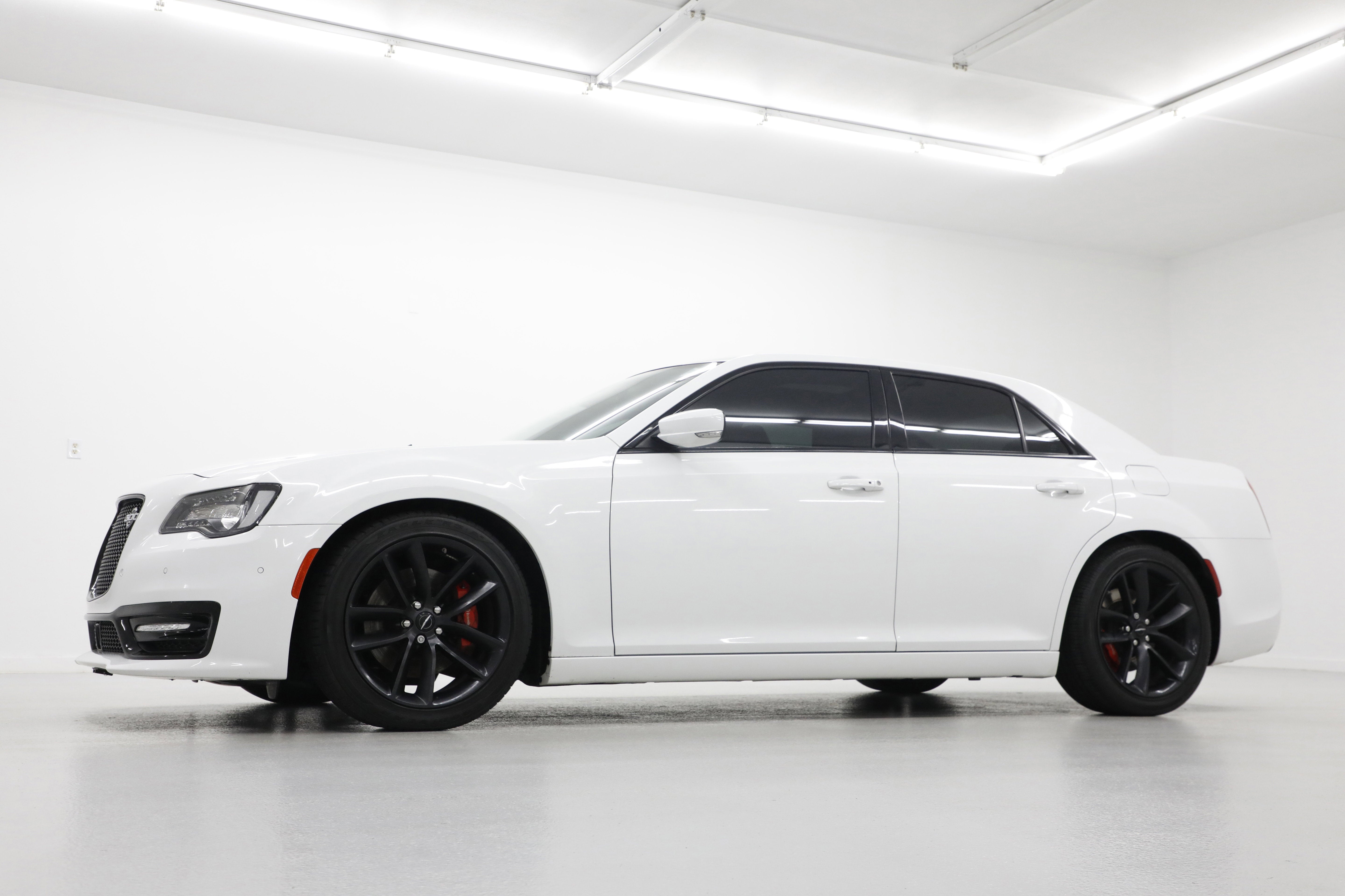 2023 Chrysler 300 300C