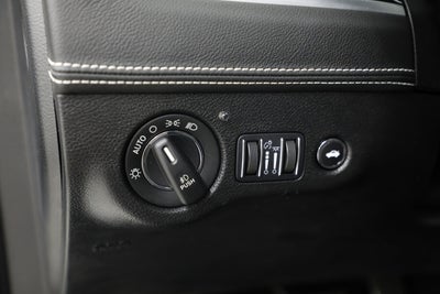 2023 Chrysler 300 300C
