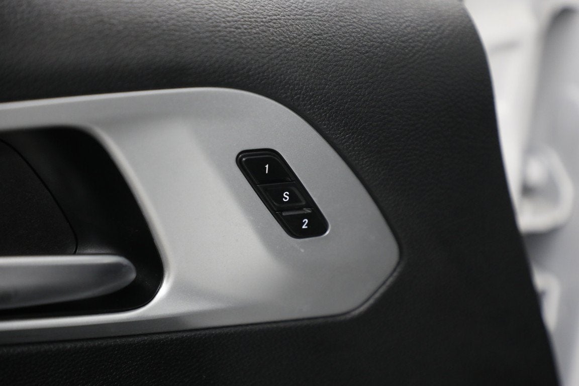 2024 Chrysler Pacifica Hybrid S Appearance Pkg