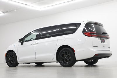 2024 Chrysler Pacifica Hybrid S Appearance Pkg