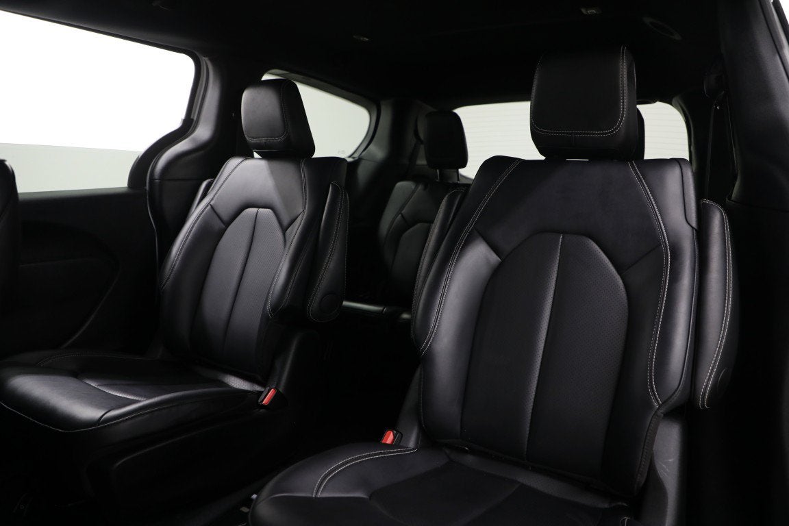 2024 Chrysler Pacifica Hybrid S Appearance Pkg
