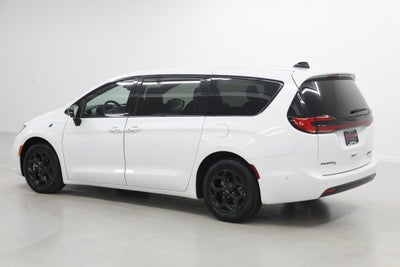 2024 Chrysler Pacifica Hybrid S Appearance Pkg