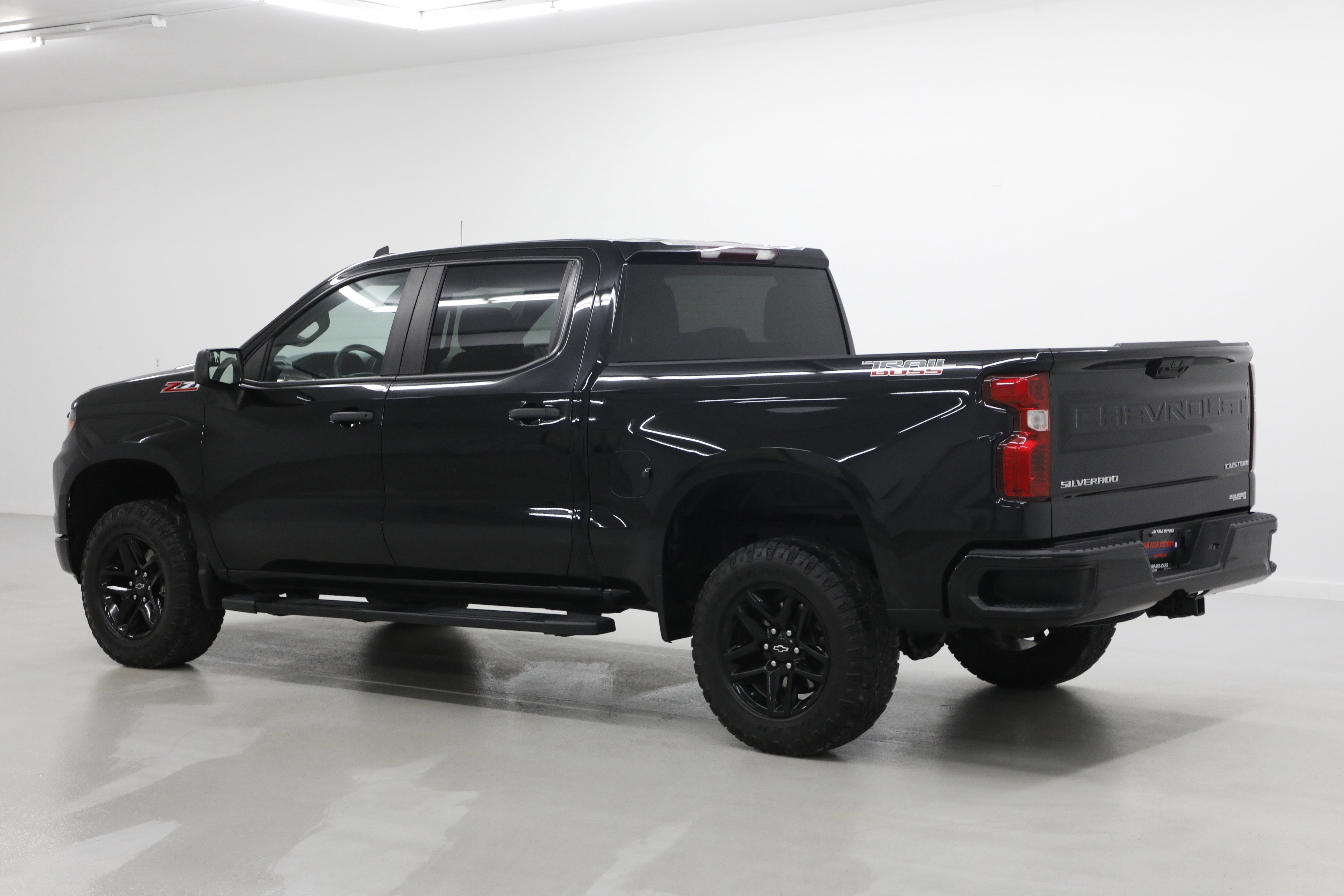 2022 Chevrolet Silverado 1500 Custom Trail Boss