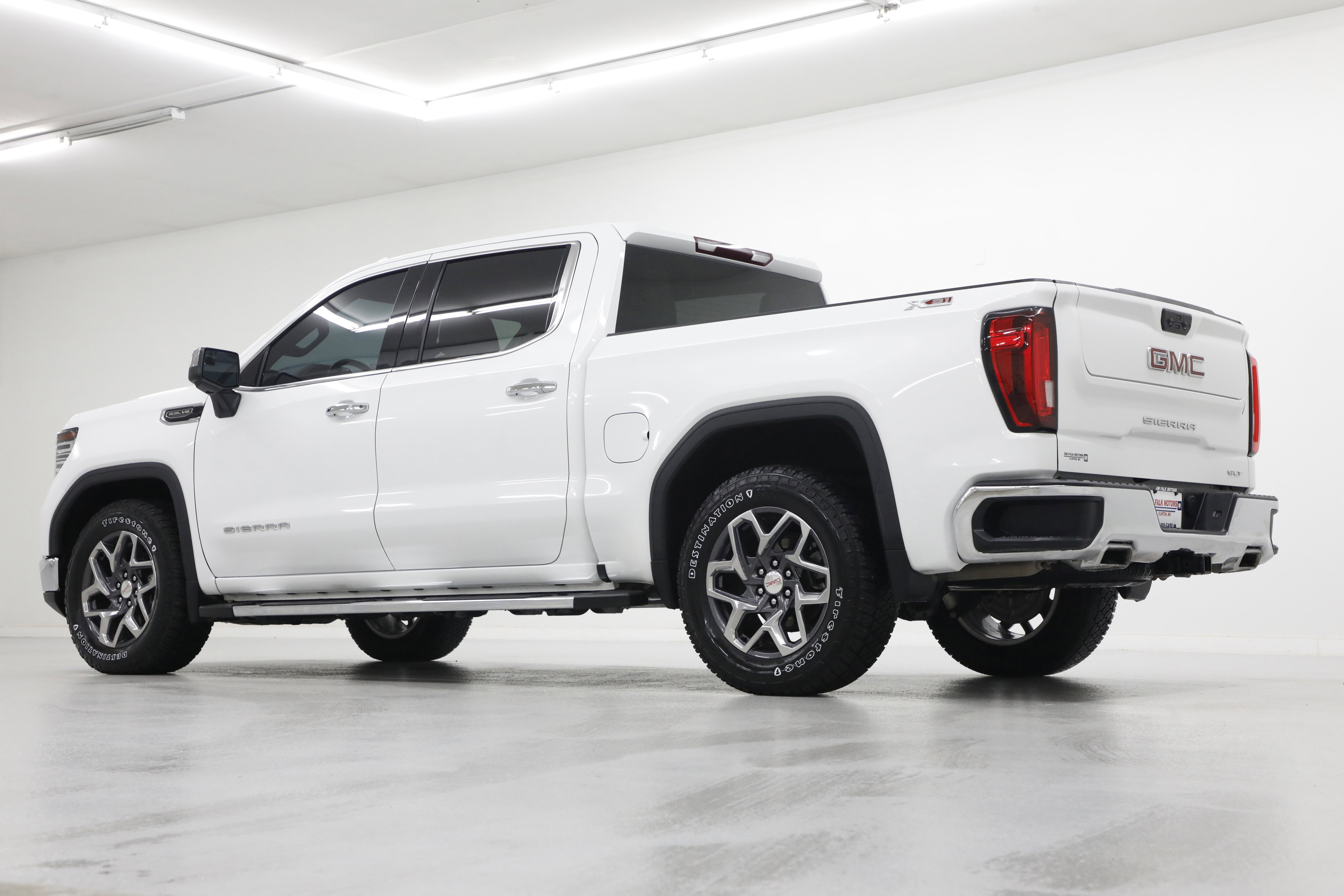 2023 GMC Sierra 1500 SLT