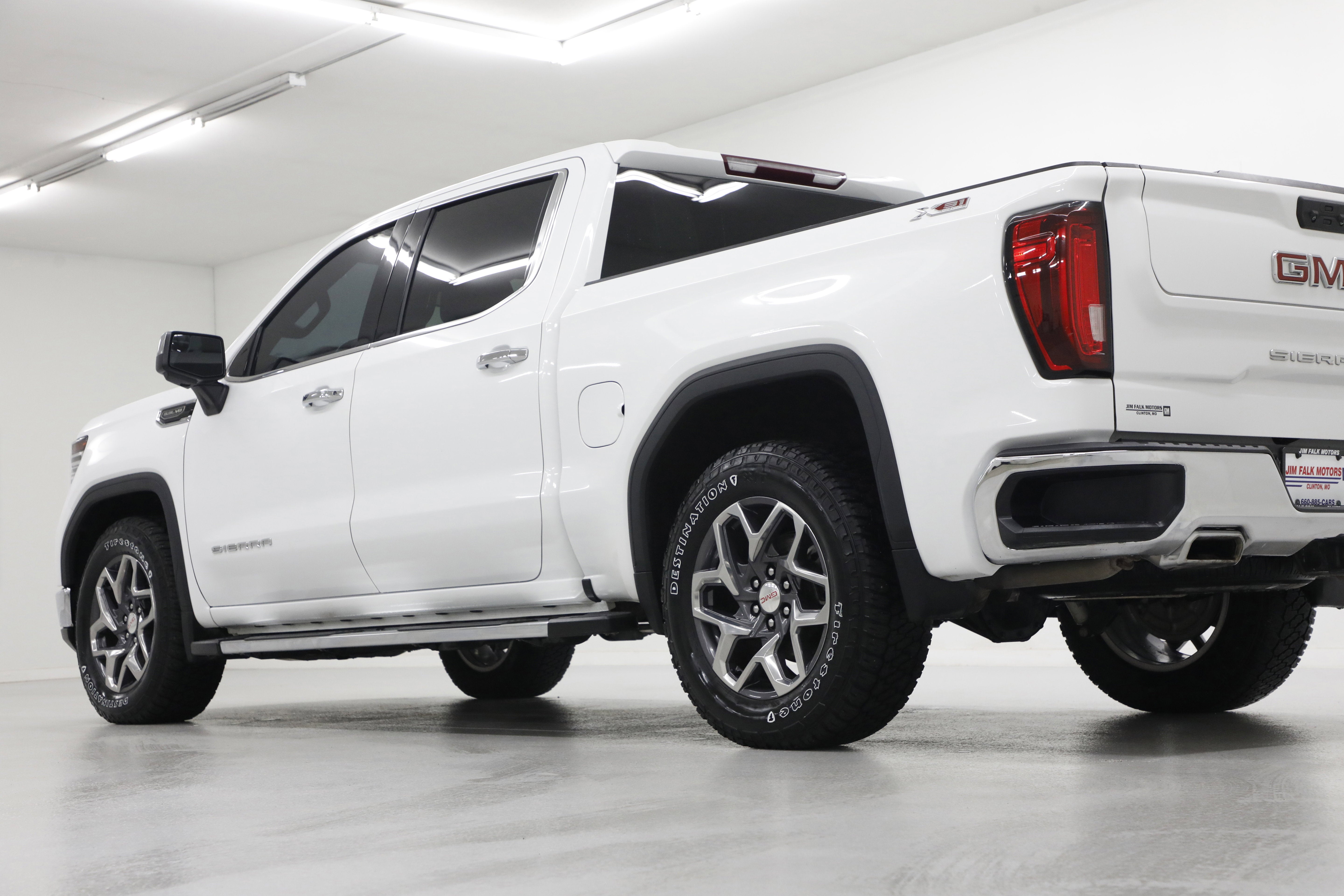 2023 GMC Sierra 1500 SLT