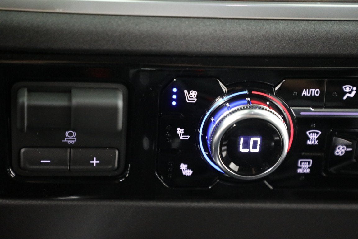 2026 GMC Sierra 1500 SLT - Photo 46