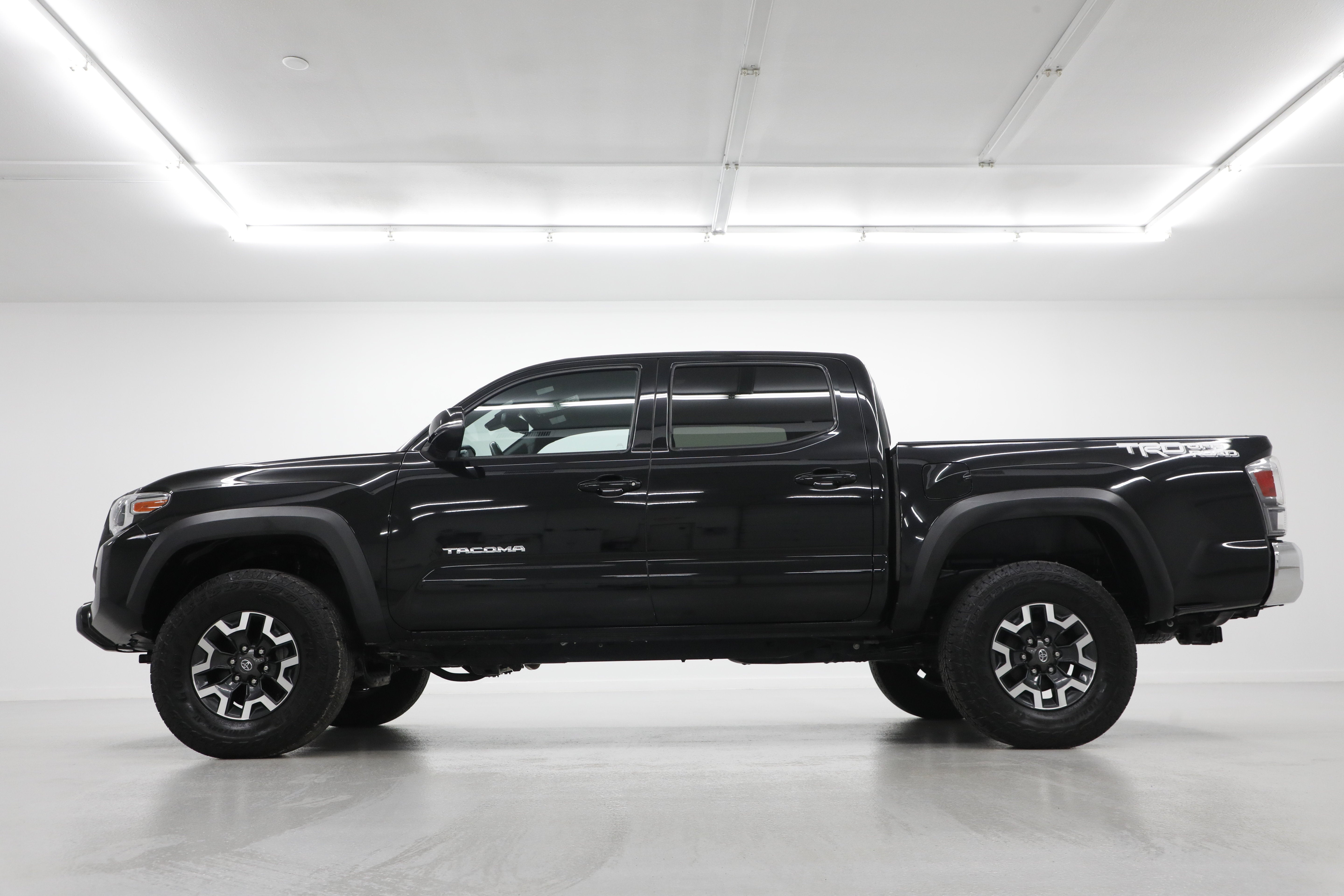 2023 Toyota Tacoma 2WD SR5