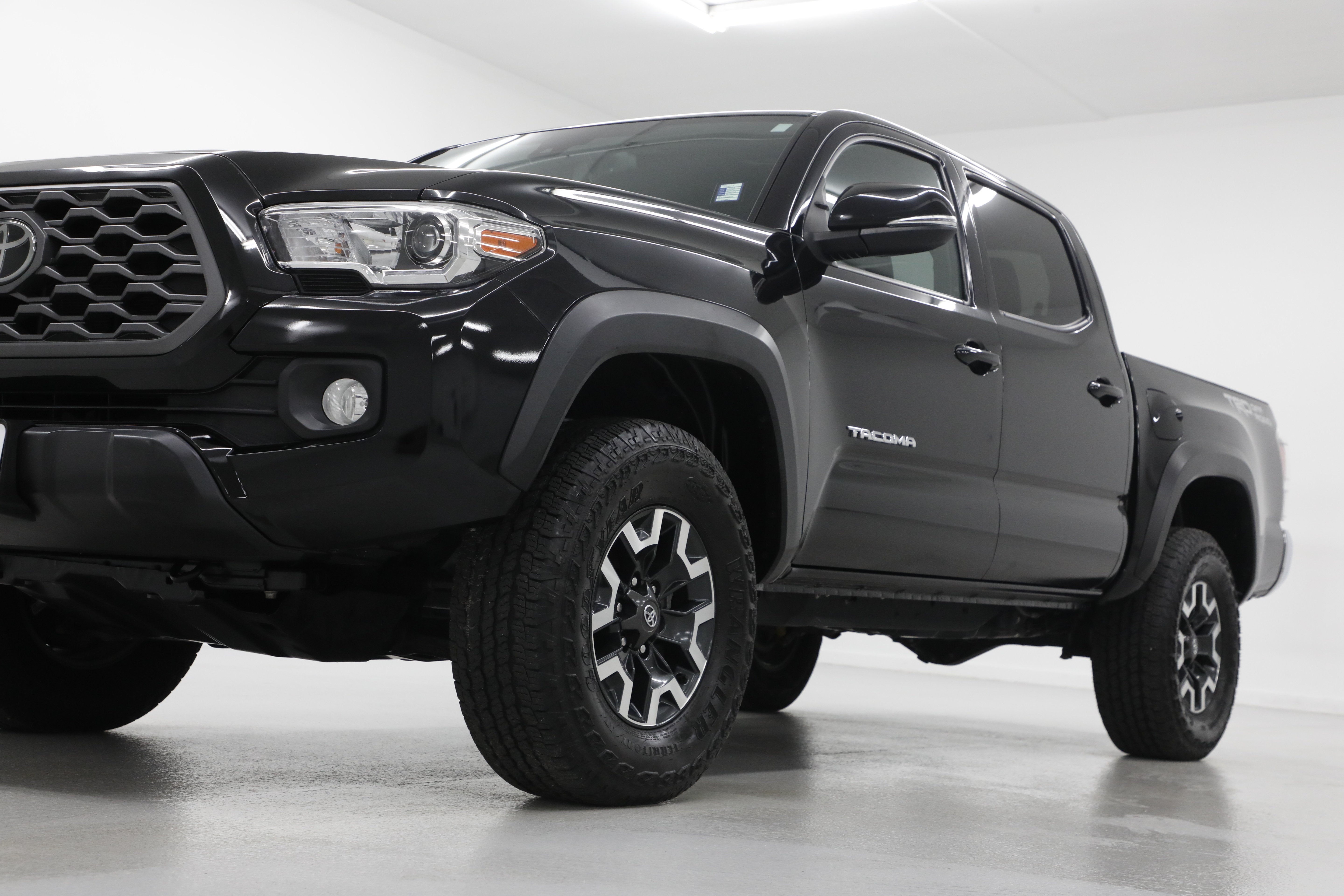 2023 Toyota Tacoma 2WD SR5