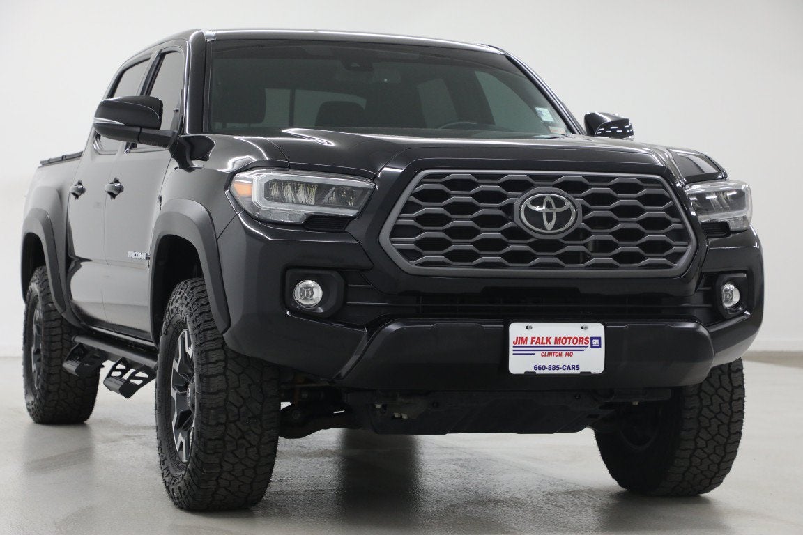 2022 Toyota Tacoma 4WD SR