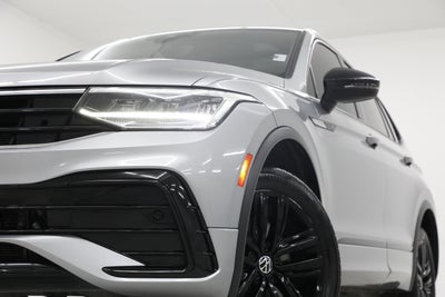 2022 Volkswagen Tiguan SE R-Line Black