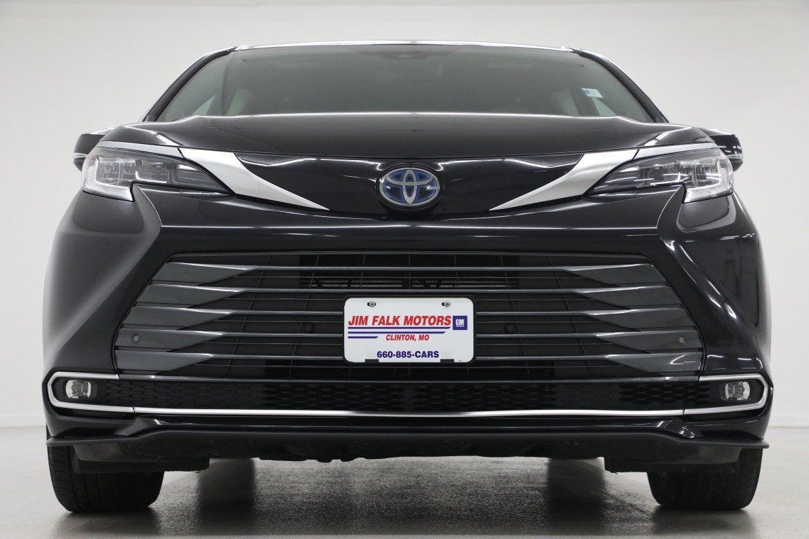 2023 Toyota Sienna Limited