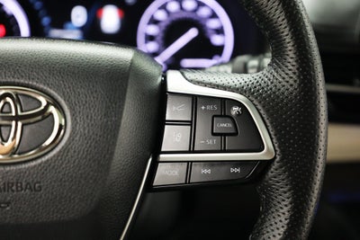 2023 Toyota Sienna Limited