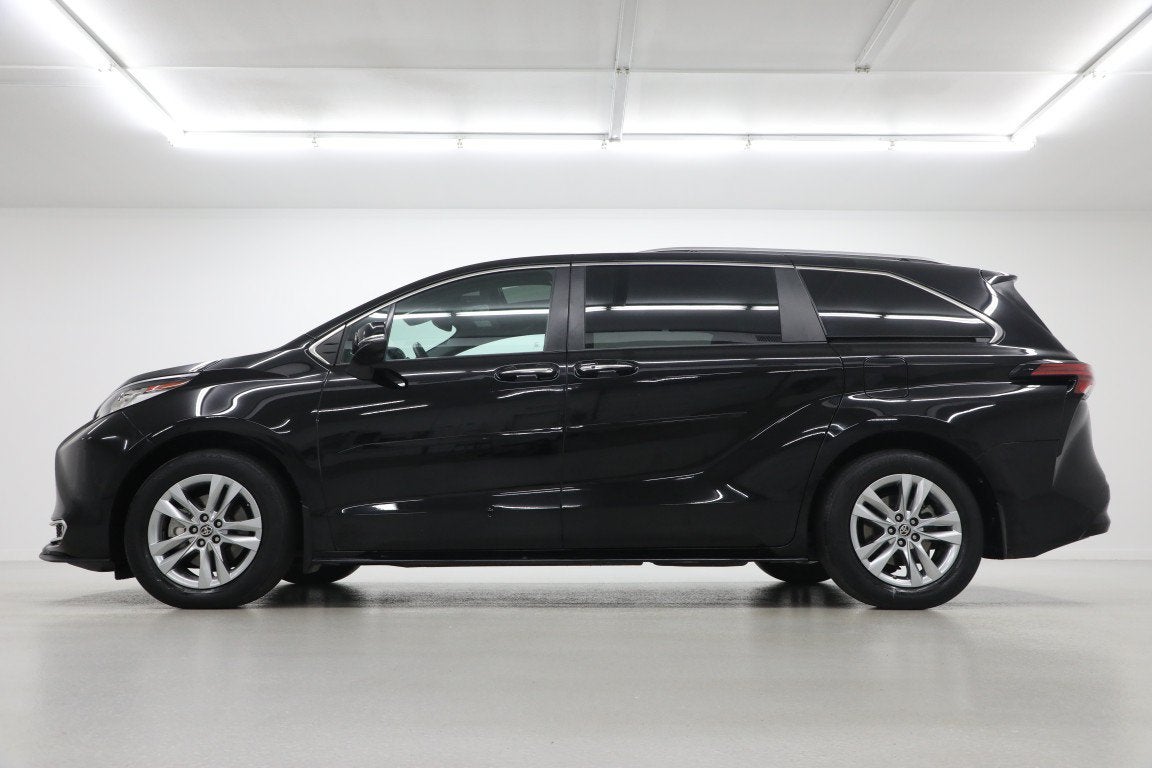 2023 Toyota Sienna Limited