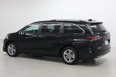 2023 Toyota Sienna Limited