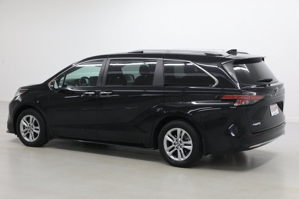 2023 Toyota Sienna Limited