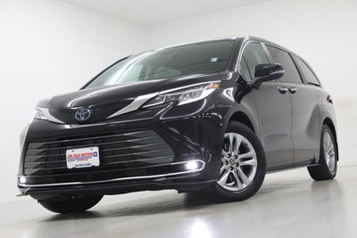 2023 Toyota Sienna Limited