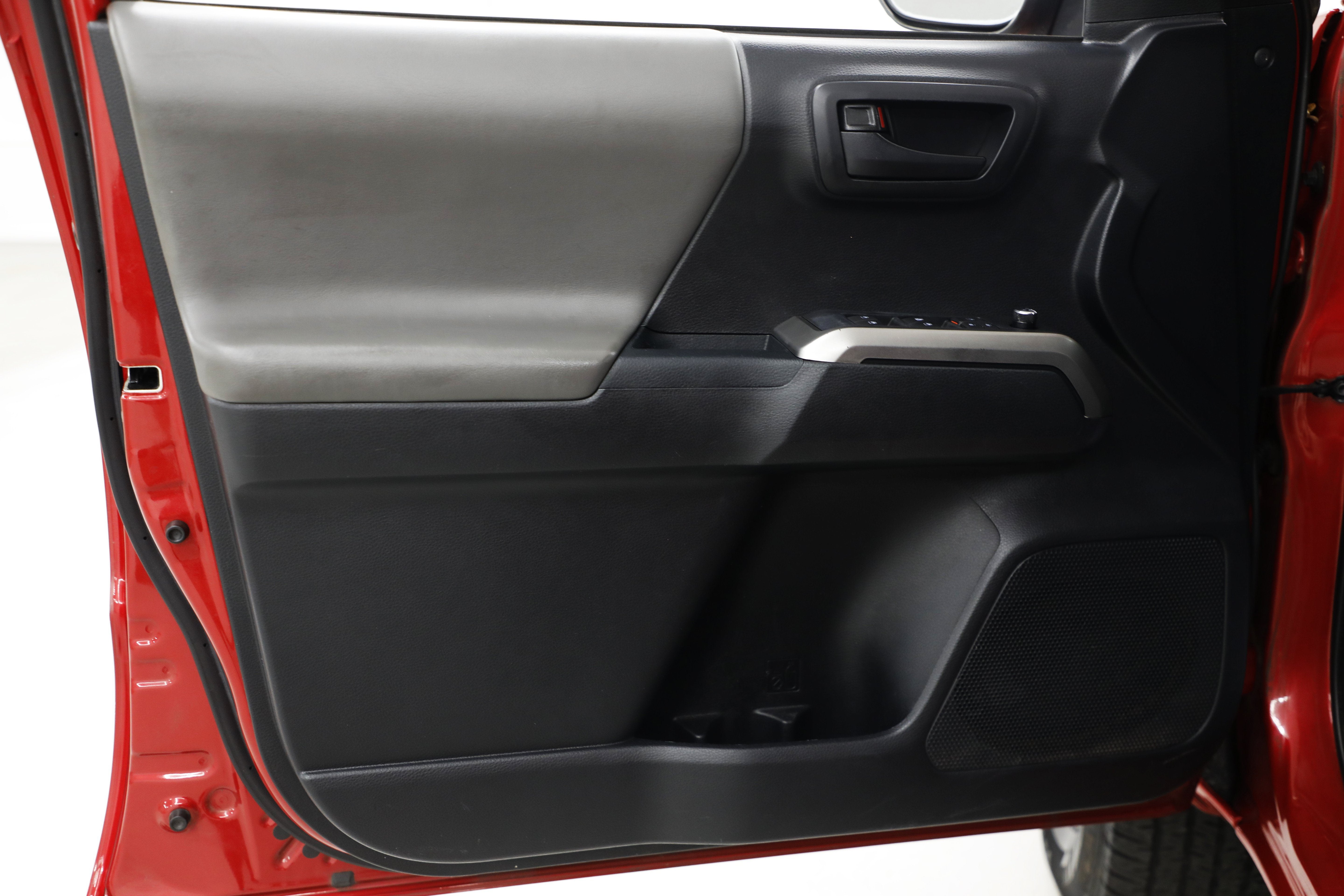 2018 Toyota Tacoma SR5