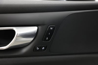 2022 Volvo S60 Momentum