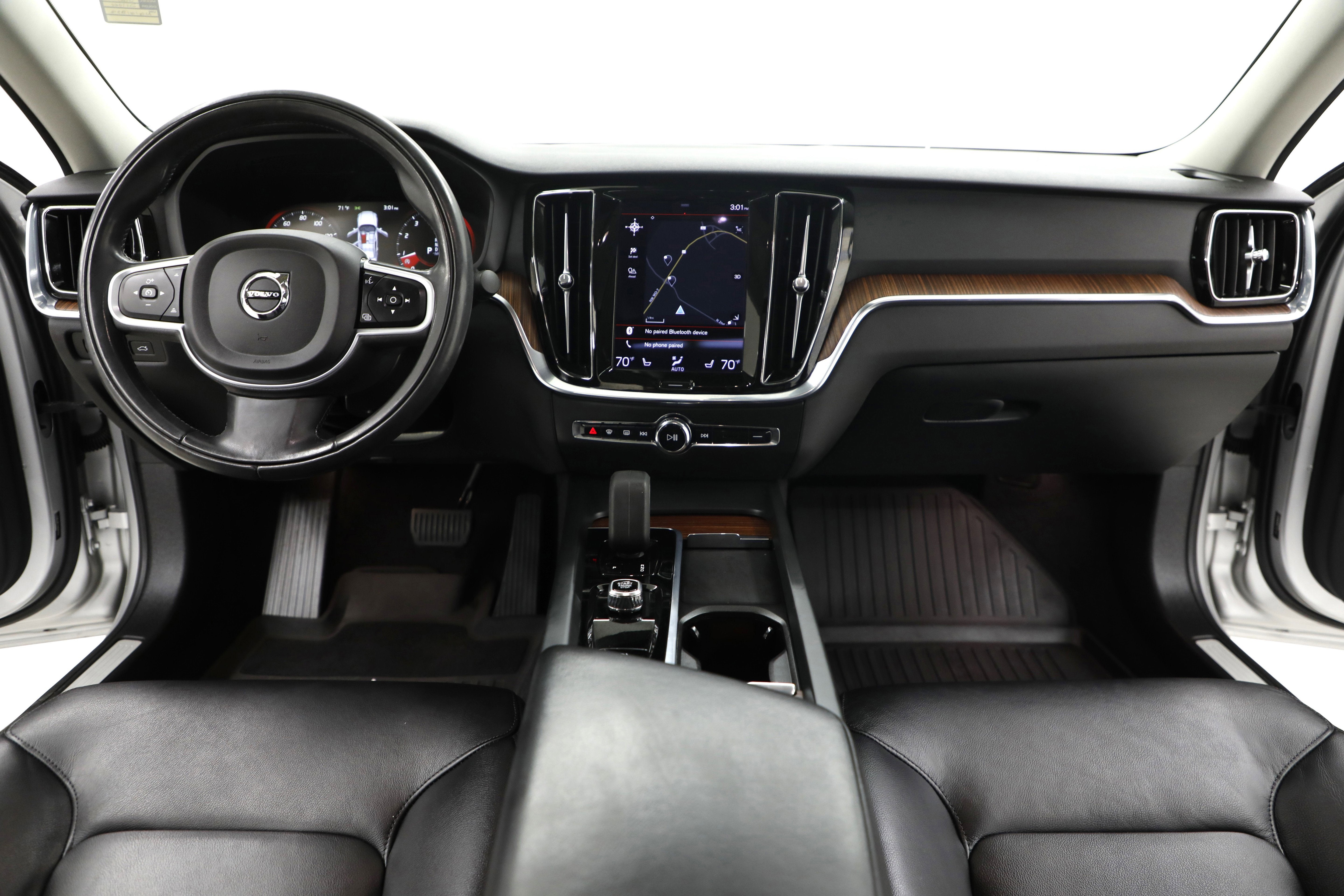 2022 Volvo S60 Momentum