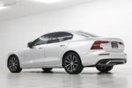 2022 Volvo S60 Momentum