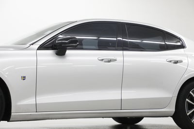 2022 Volvo S60 Momentum