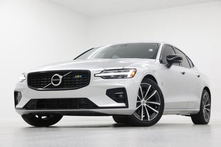 2022 Volvo S60 Momentum