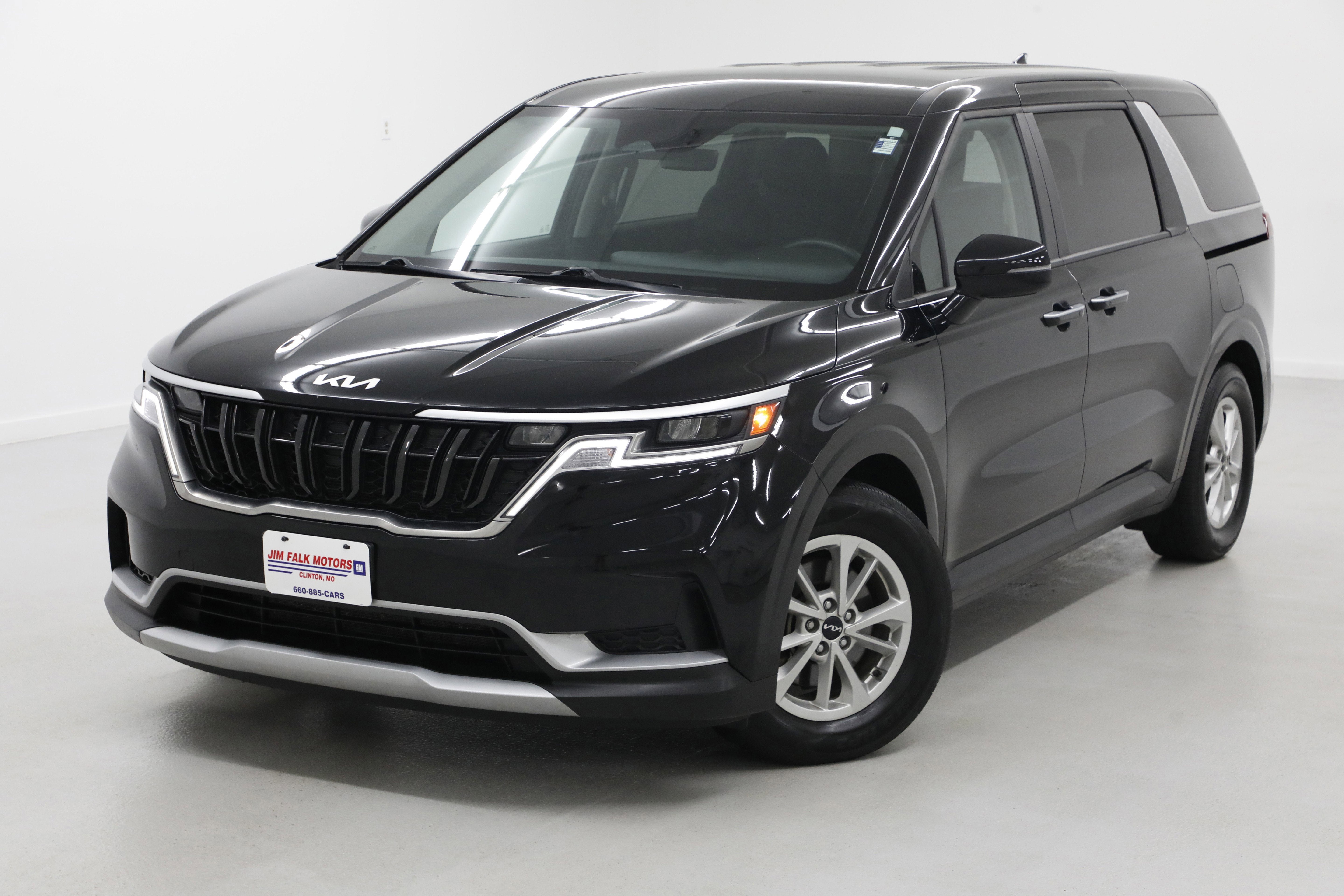 2024 Kia Carnival LX