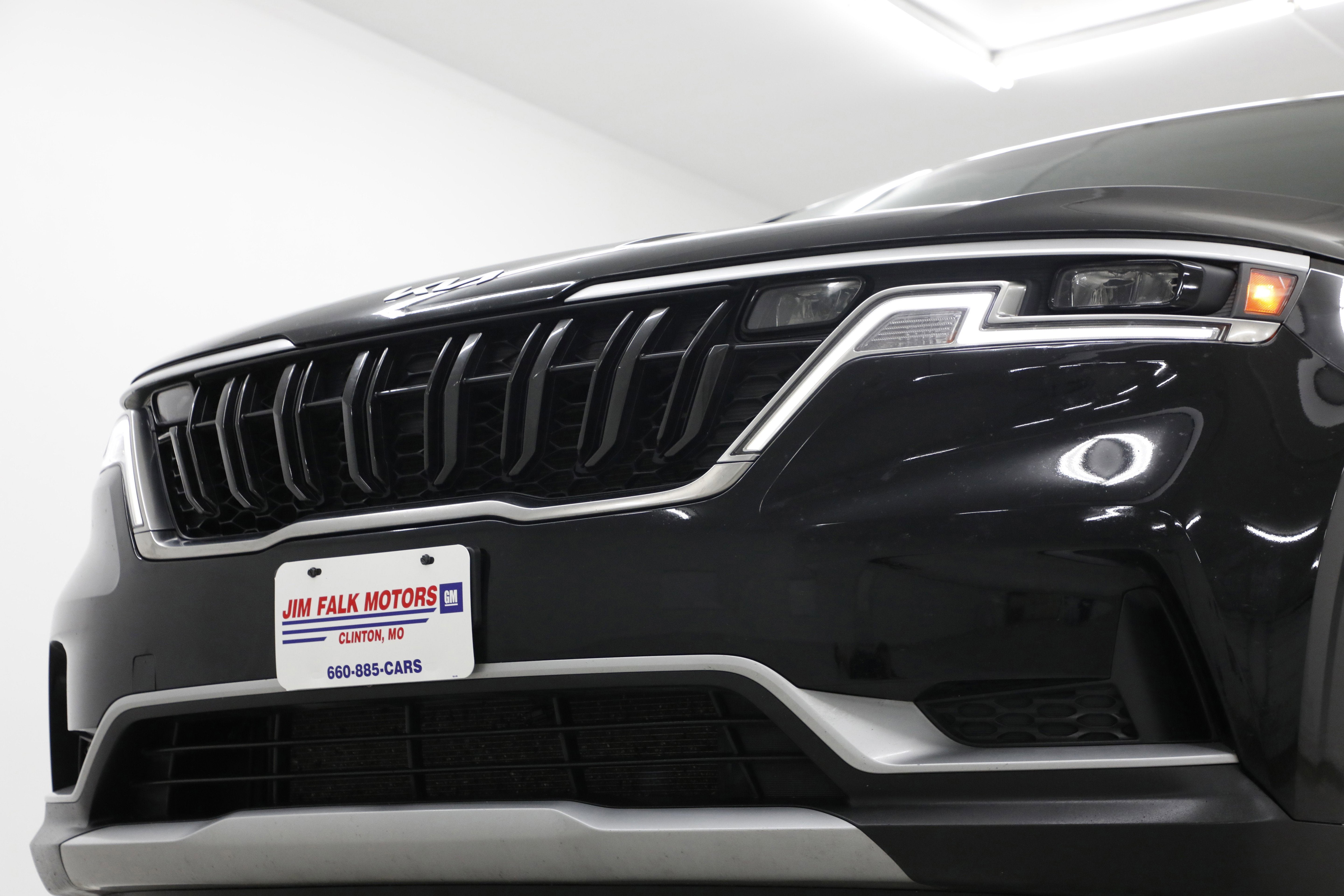 2024 Kia Carnival LX