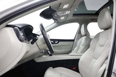 2019 Volvo XC60 Inscription