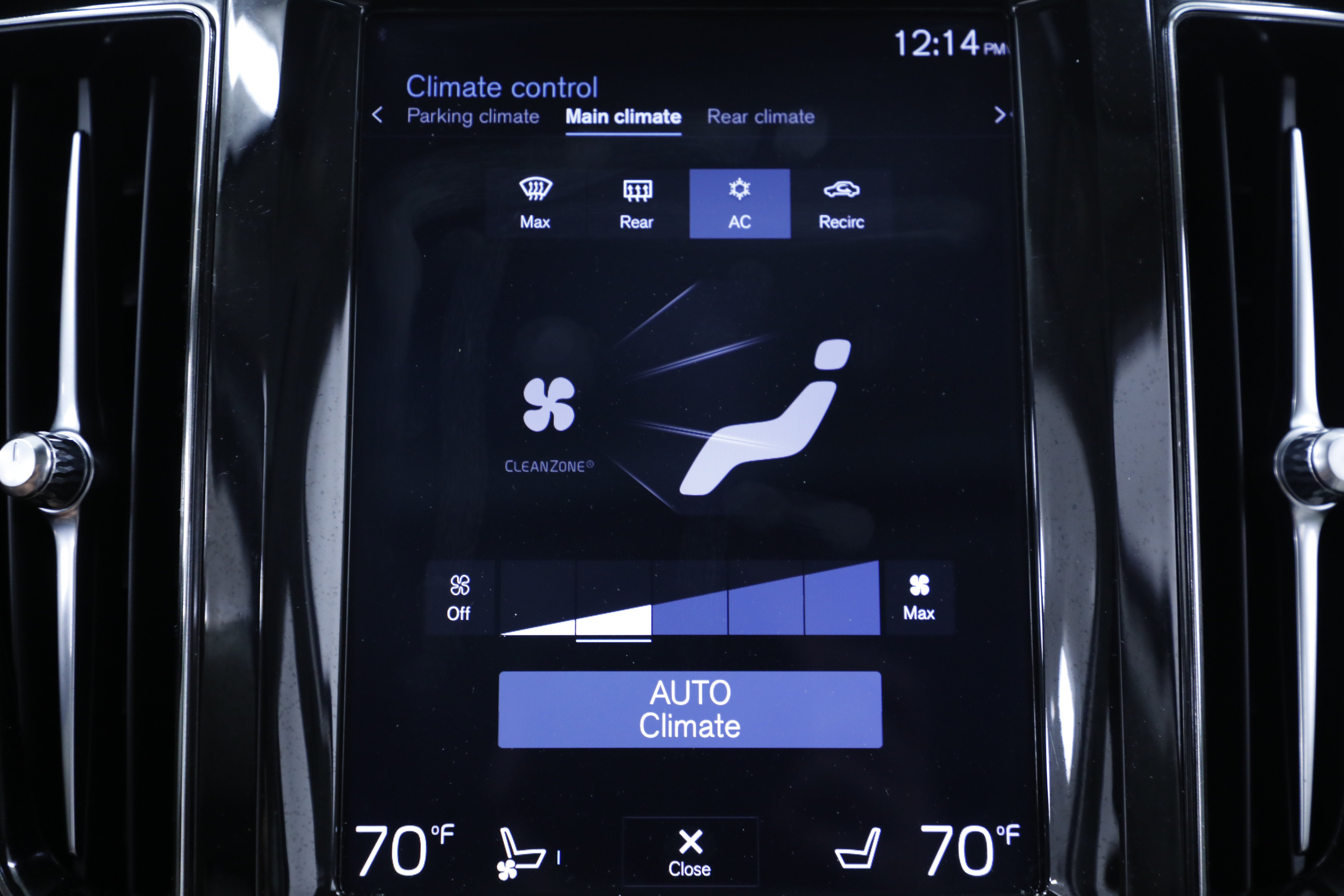 2019 Volvo XC60 Inscription