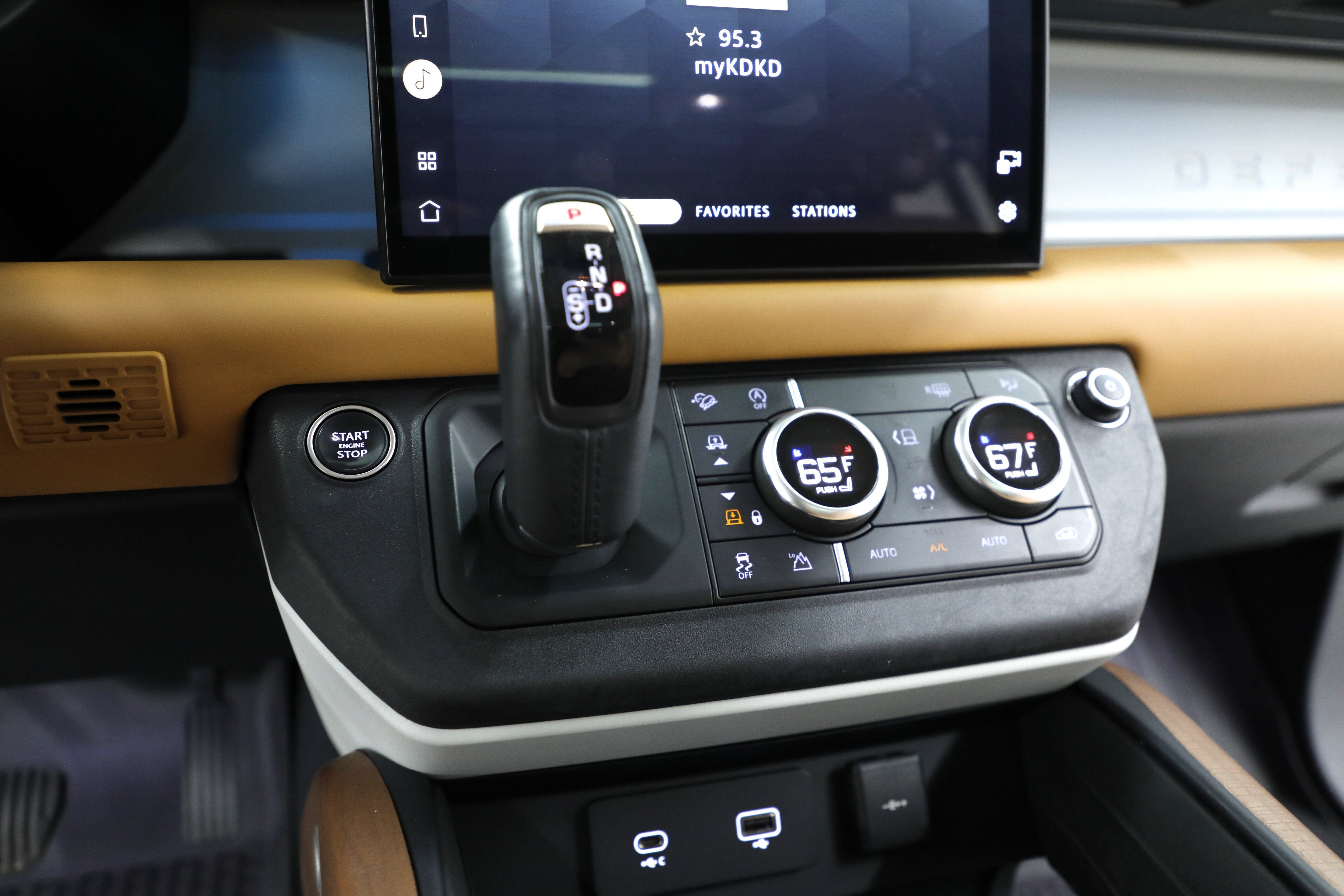 2023 Land Rover Defender First Edition