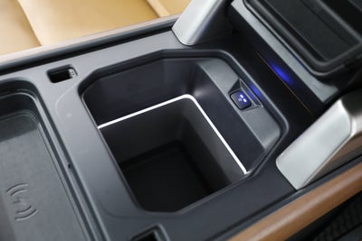 2023 Land Rover Defender First Edition