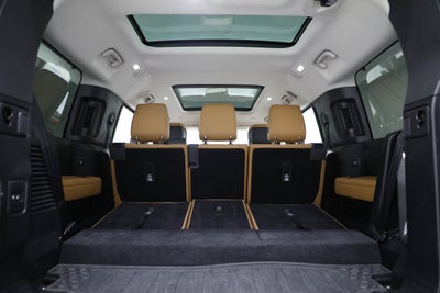 2023 Land Rover Defender First Edition
